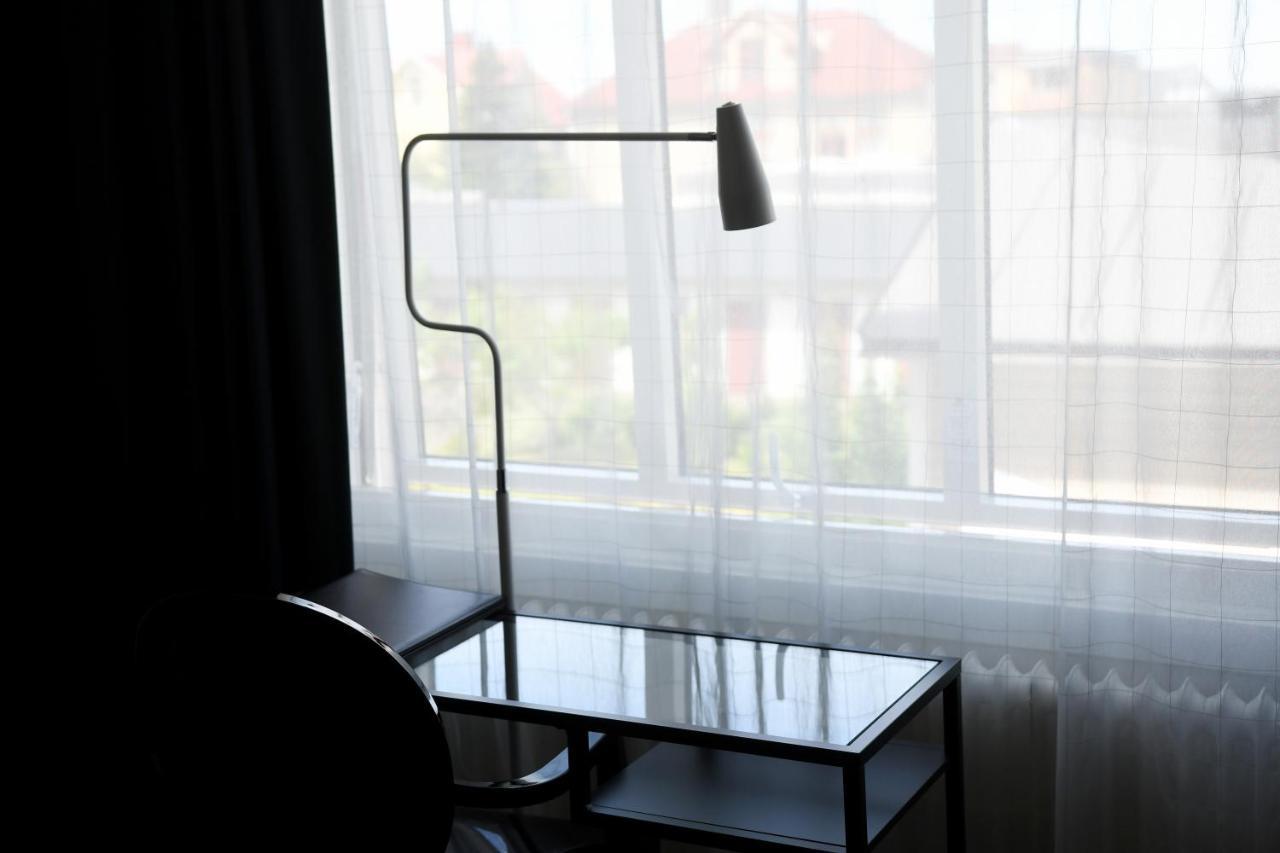 Huskvarna Stadshotell Bagian luar foto
