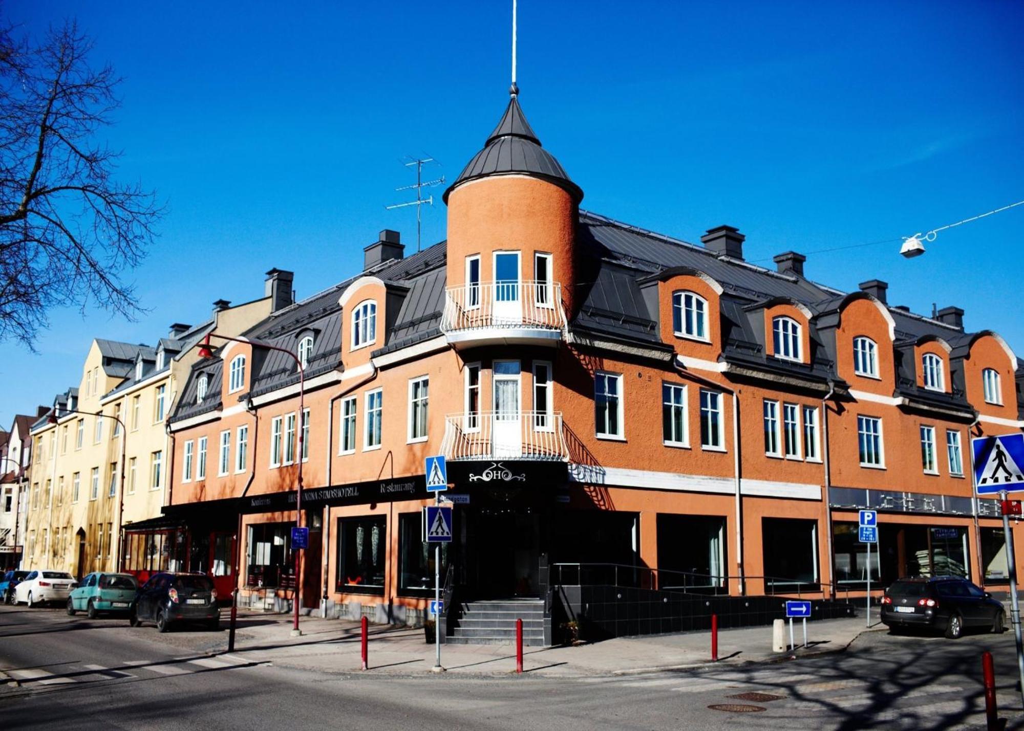 Huskvarna Stadshotell Bagian luar foto